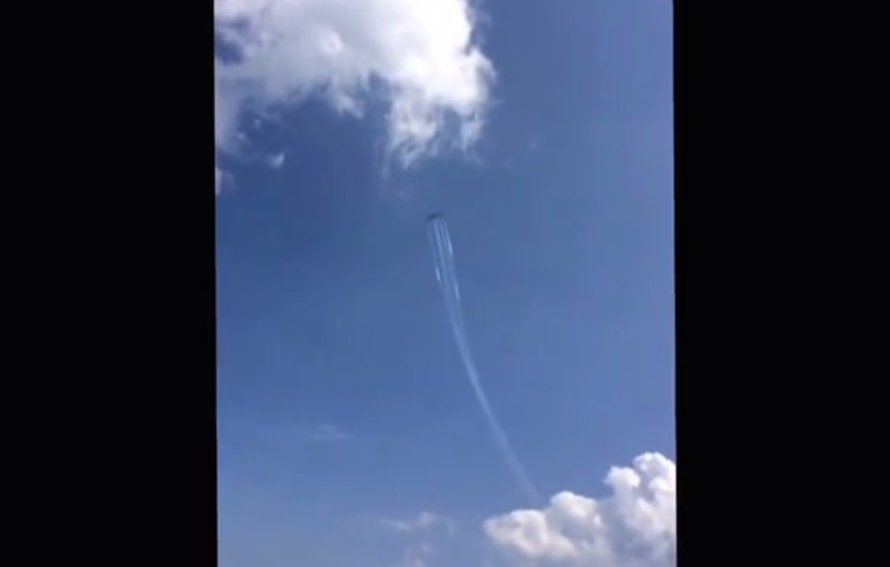 GUY DRINKS BEER GETS SUPER EXCITED ABOUT BLUE ANGELS - THE SITREP MILITARY BLOG