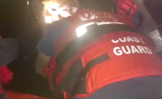 WATCH THE COAST GUARD RESCUE A DOLPHIN IN FLORIDA - THE SITREP MILITARY BLOG